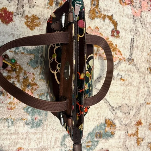 Fossil Key-Per Floral Tote - Picture 6 of 9